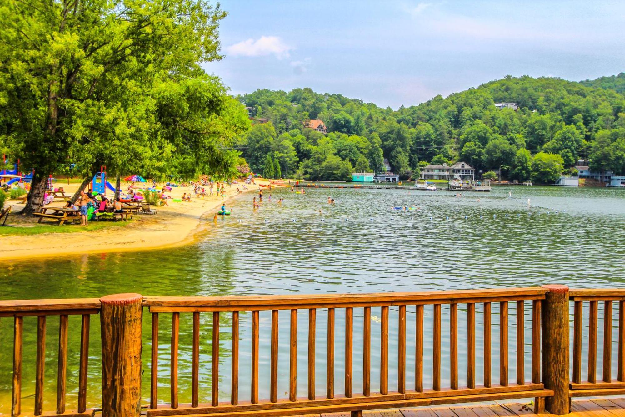 Fox Run At Lure 2* Lake Lure
